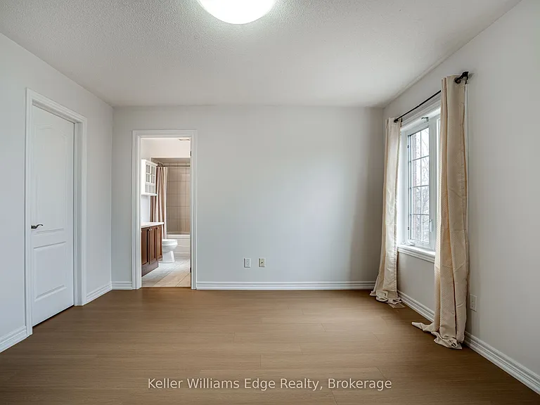 93 Glendarling Cres — Photo 28