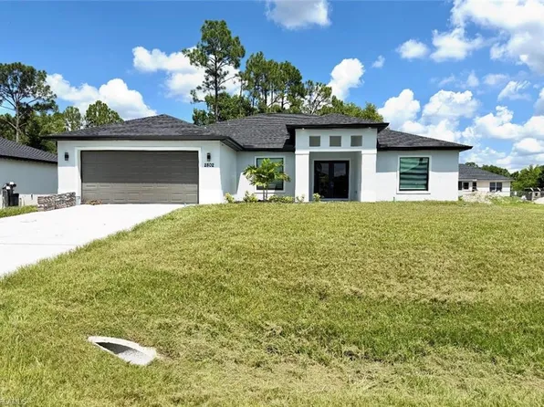 2802 10th ST W, LEHIGH ACRES, FL 33971