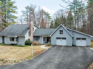 27 Grimes Hill Rd, Newfane, VT 05345