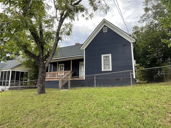 9 N Broad St, Covington, GA 30014