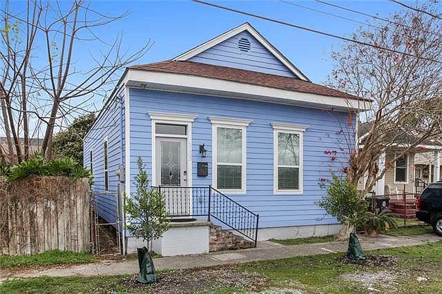 1st image of 1133 Nunez St