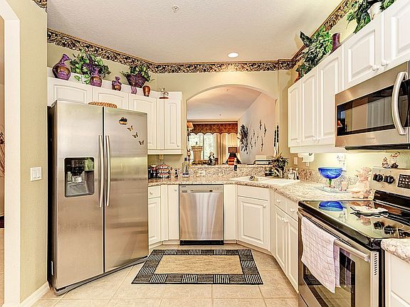 5th image of 877 Tartan Dr Unit 203
