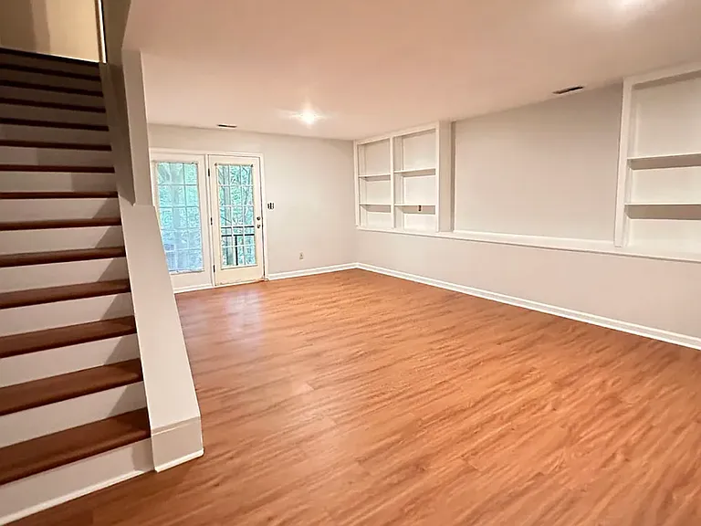 268 Beechtree Dr — Photo 10