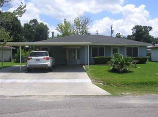 1416 Travis St, Nederland, TX 77627