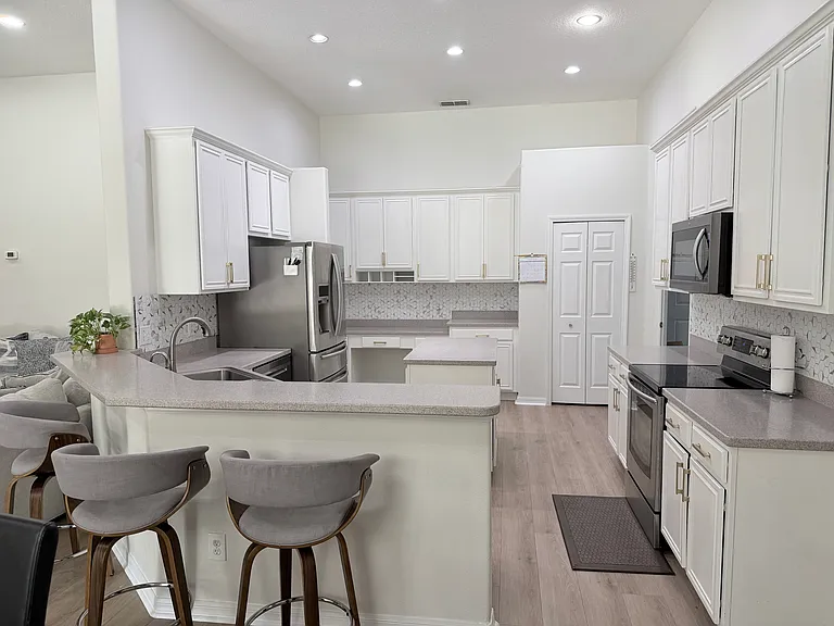 2413 Prairie View Dr — Photo 42