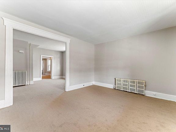 5th image of 547 Market St