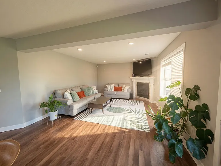 4782 Martingale Dr — Photo 12