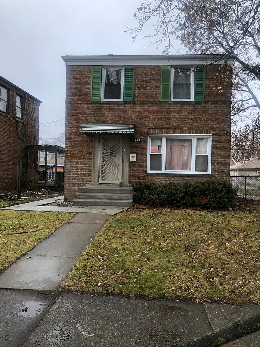 14324 S Stewart Ave photo 1