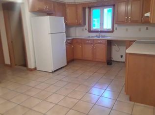 100 Broadway APT 1, Taunton, MA 02780