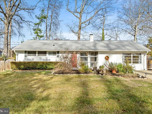 7407 Exmore St, Springfield, VA 22150