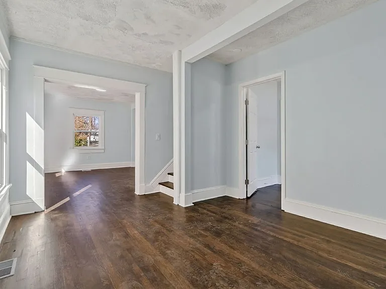 3414 Park Ave — Photo 4
