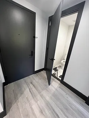 Rented by Delmark Realty LLC | media 43