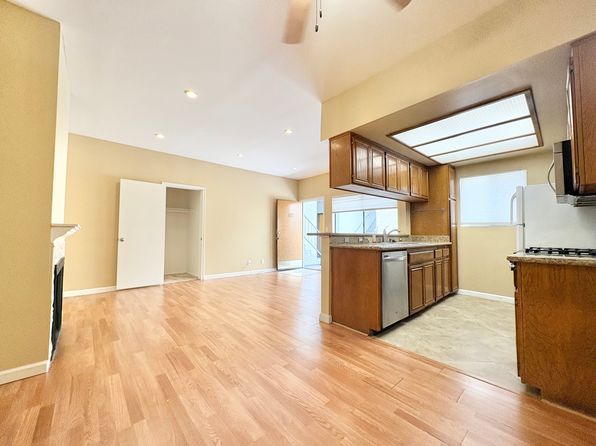 6202 Fulton Ave #4