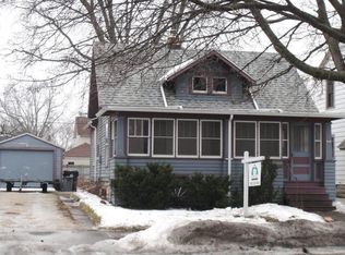 242 E 9th St, Fond Du Lac, WI 54935