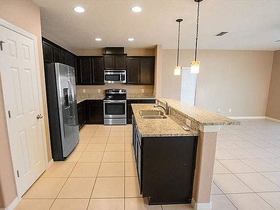3rd image of 4724 Greycliff Prairie Dr