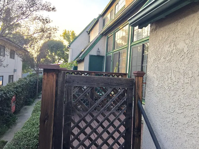 170 N Sierra Bonita Ave #12 — Photo 20