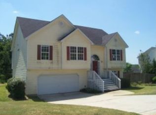168 Towler Shoals Dr, Loganville, GA