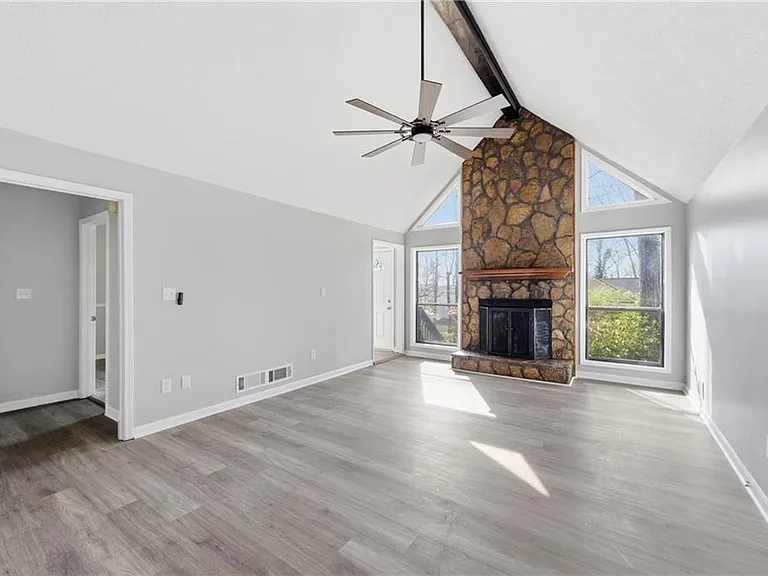 4380 Cary Dr — Photo 5