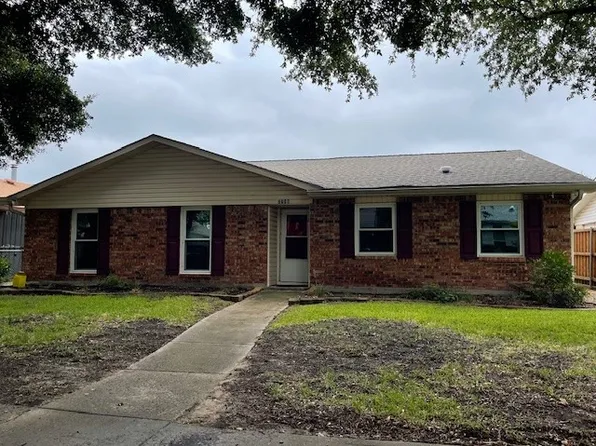 2718 Branch Oaks Dr, Garland, TX 75043