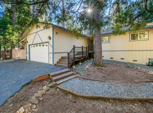 5760 Sierra Springs Dr, Pollock Pines, CA 95726