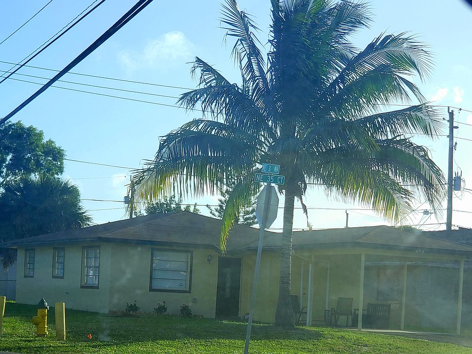 1st image of 298 NE 35th Ct