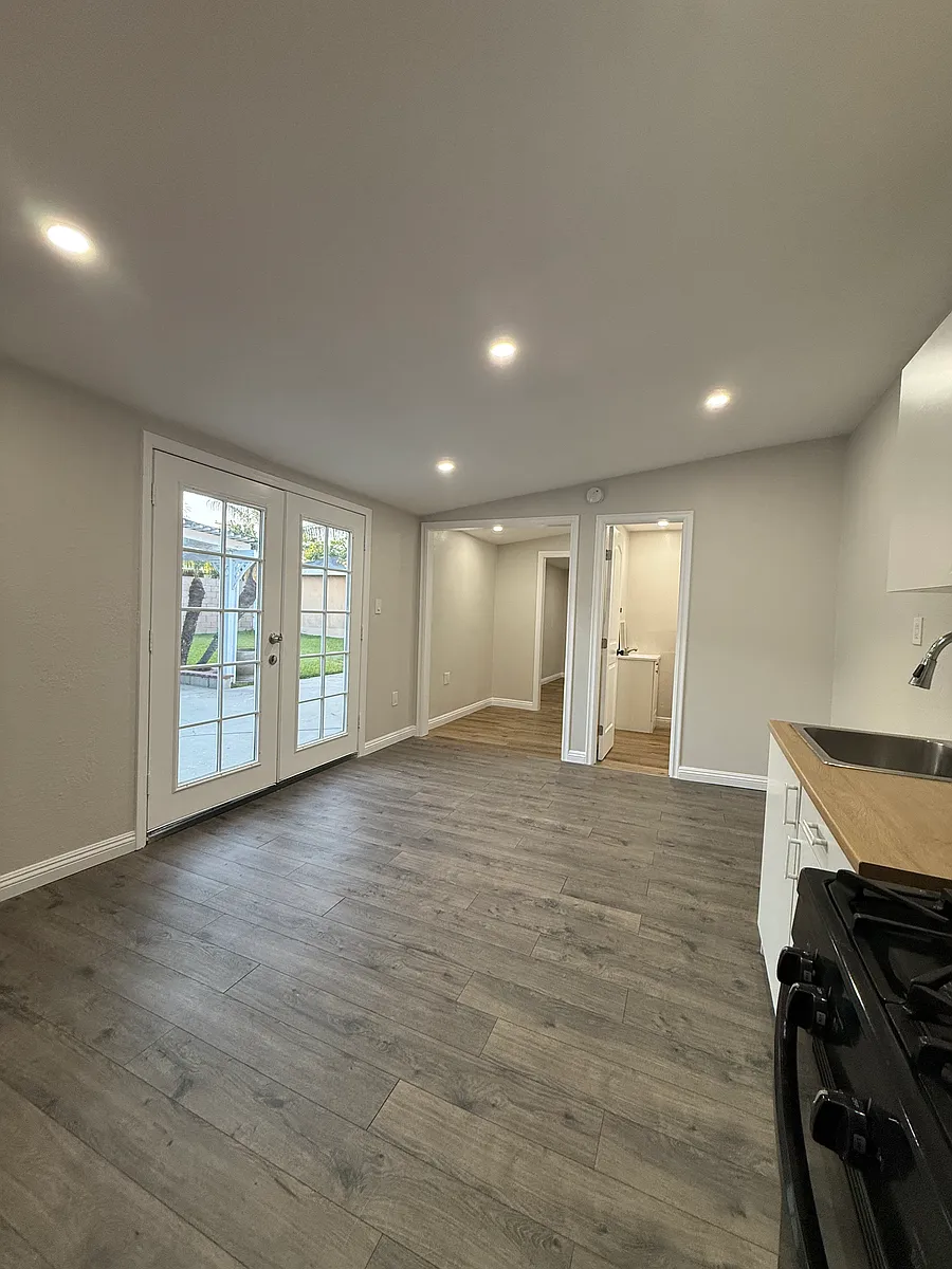 Building Photo - 8217 Bradwell Ave