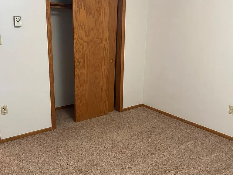 410 4th Ave NE #13 — Photo 7