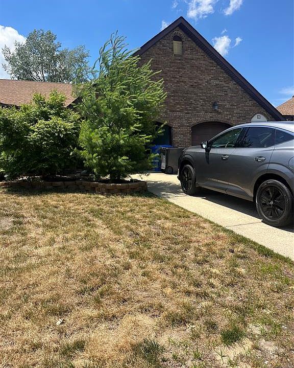 1st image of 40 Sycamore Rd
