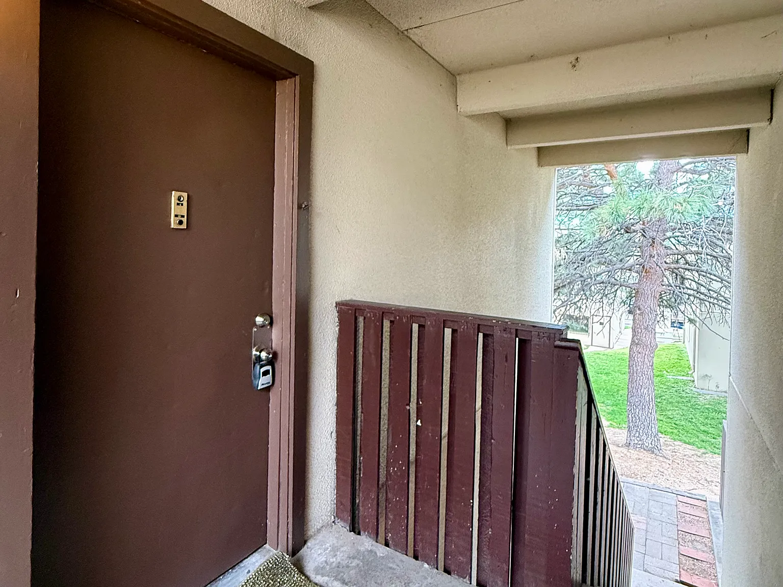 2 bed, 1.0 bath, 721 sqft, $1,695 — Photo 3