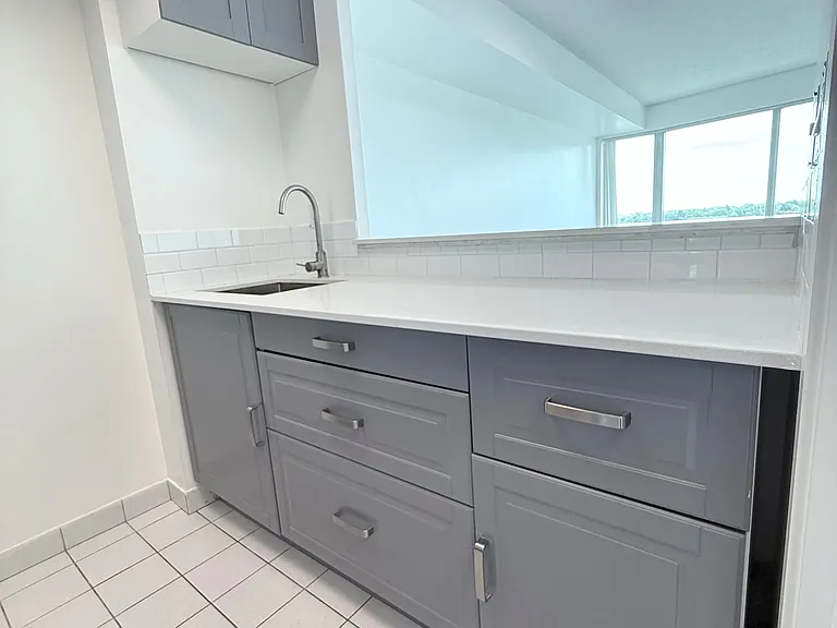 18 Lee Centre Dr #708 — Photo 7