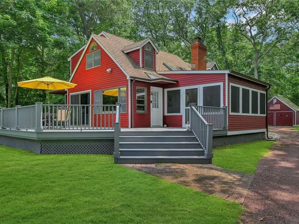 630 Lake Avenue, Southold, NY 11971