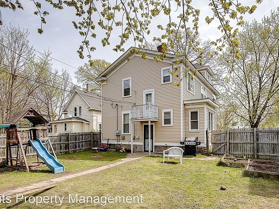 2nd image of 4131 Fremont Ave N Unit 1