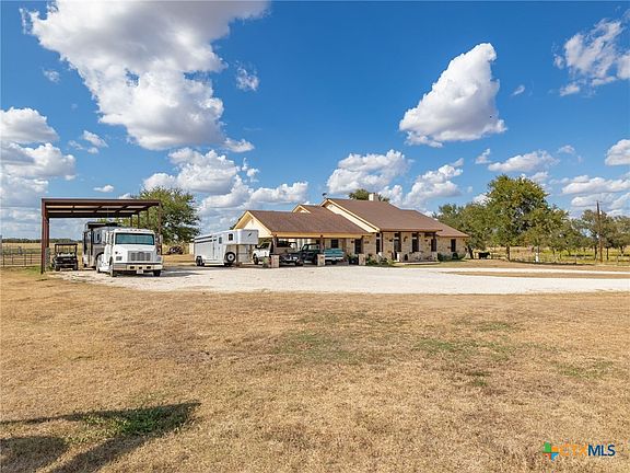 3rd image of 1801 County Road 470