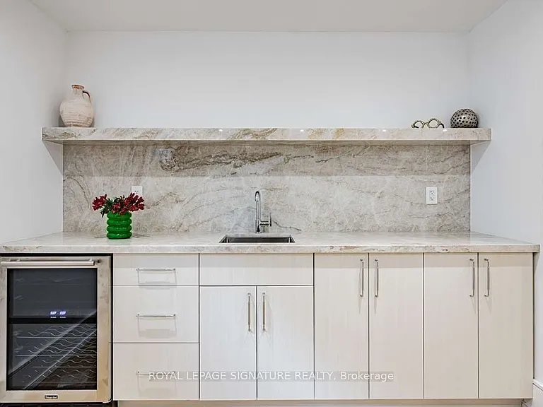 4 Stanhope Ave — Photo 25