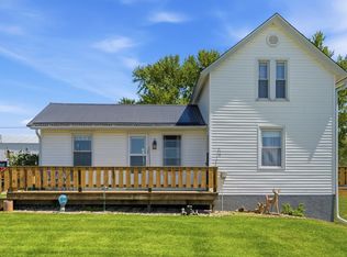 2082 Jamestown Ave, Independence, IA 50644
