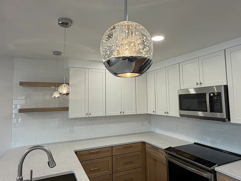 111 S Blakely St #1 — Photo 5