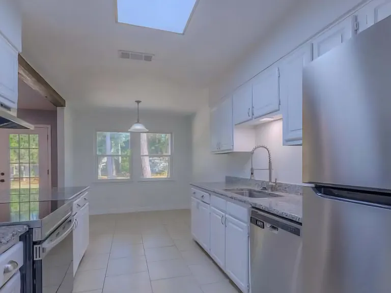 1387 Calcutta Dr — Photo 7