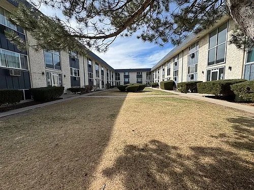 Twin Fountain Apartments Photo 1