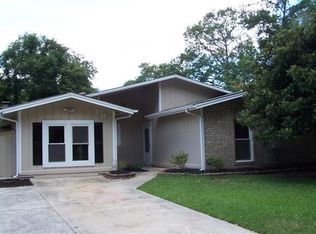 107 University Dr, Ladson, SC 29456