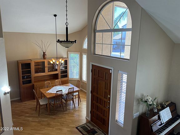 5th image of 1207 N Jamaica Way