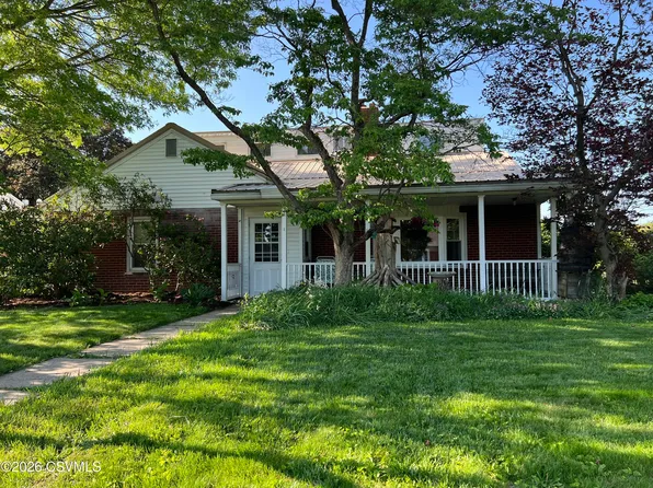 908 Saint Paul St, Lewisburg, PA 17837