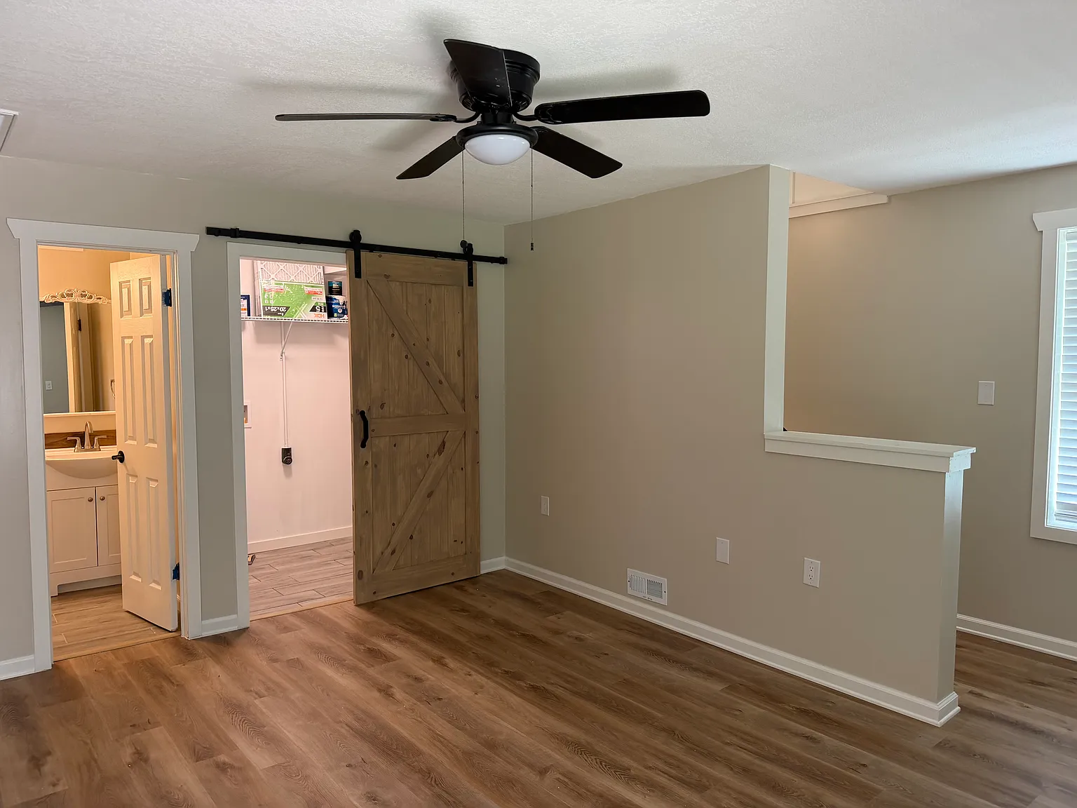 3 bed, 2.5 bath, 1463 sqft, $1,875 — Photo 2