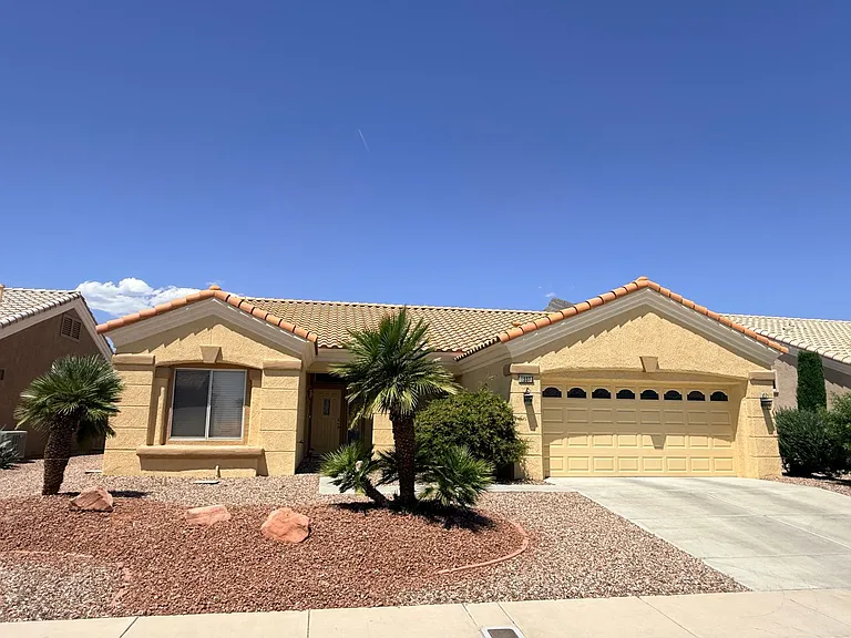 2337 Sun Cliffs St — Photo 1
