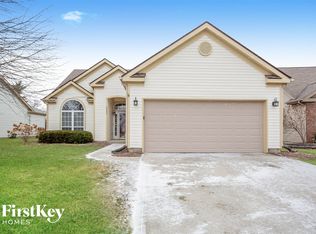 10282 Lakeland Dr, Fishers, IN 46037