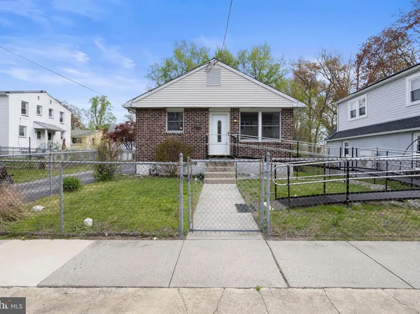 719 Girard Ave, Collingdale, PA 19023