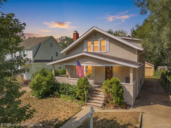 511 Woodcrest Dr, Royal Oak, MI 48067