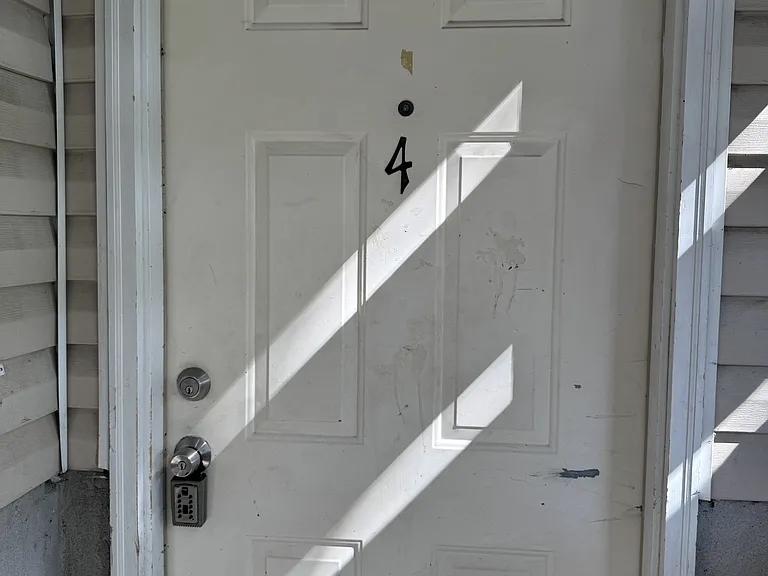 1431 Monroe Blvd #4 — Photo 9