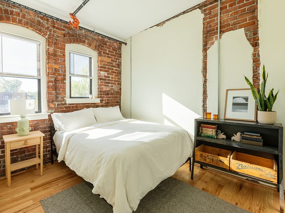 9226 Kercheval Apartment Rentals Detroit, MI Zillow