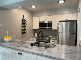 1133 San Ramon Valley Blvd, Danville, CA 94526