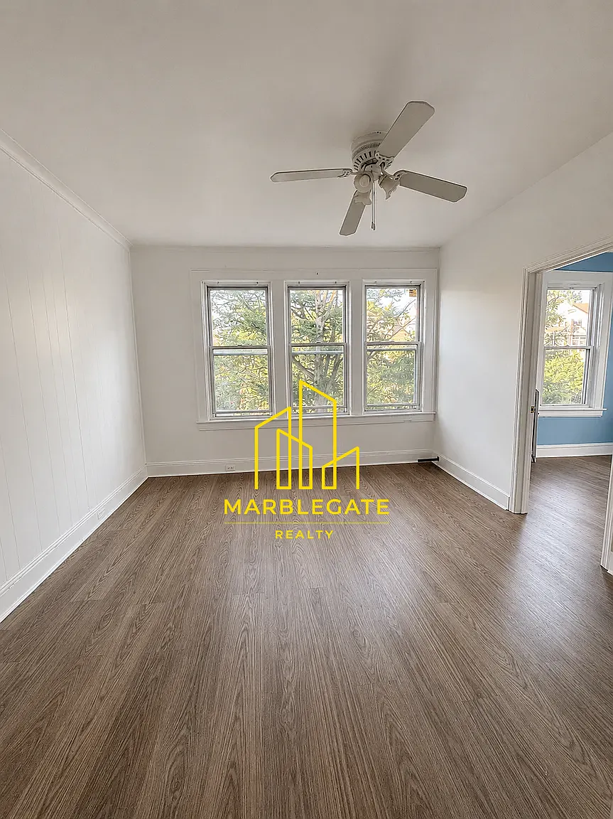 4 bed, $2,550 — Photo 2